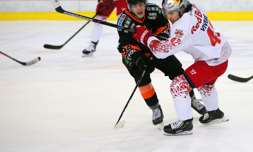 220-faldig ICEHL-stjärna förstärker Adler Kitzbühel!