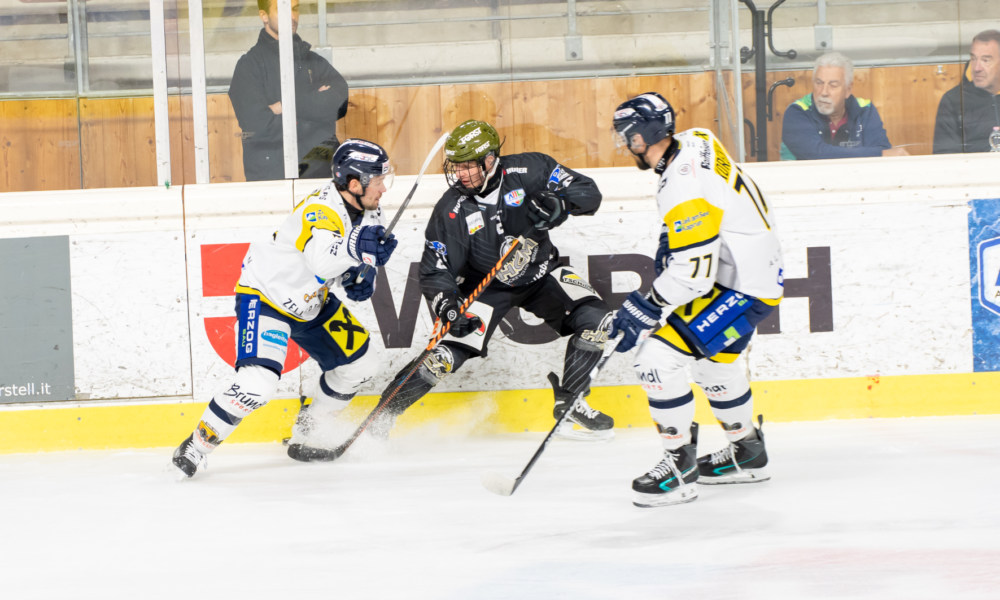 Segersvit för Zeller Eisbären fortsätter | Ritten passerar Jesenice!