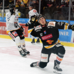 Vienna Capitals jublar över säsongens sjunde seger!